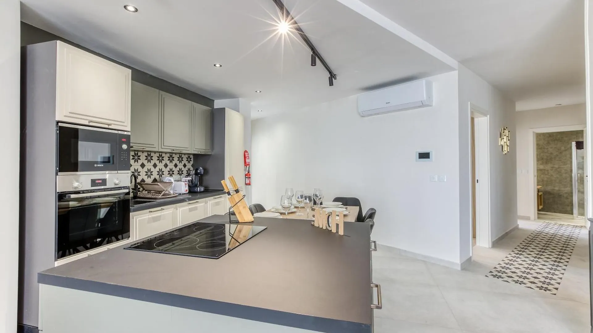 Stylish 3Br Luxury Apartment In Sliema-14 0*, Sliema