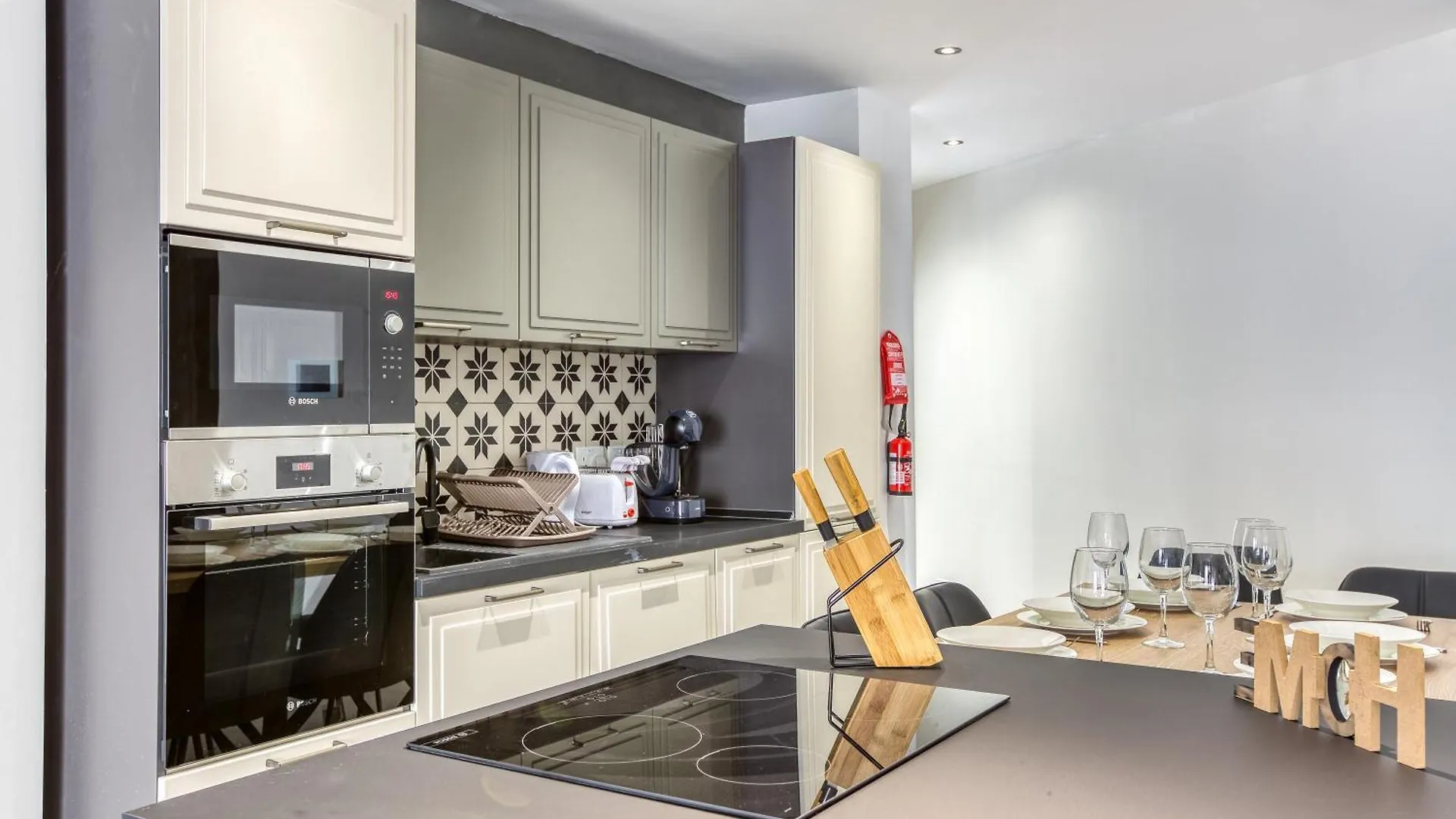 Stylish 3Br Luxury Apartment In Sliema-14