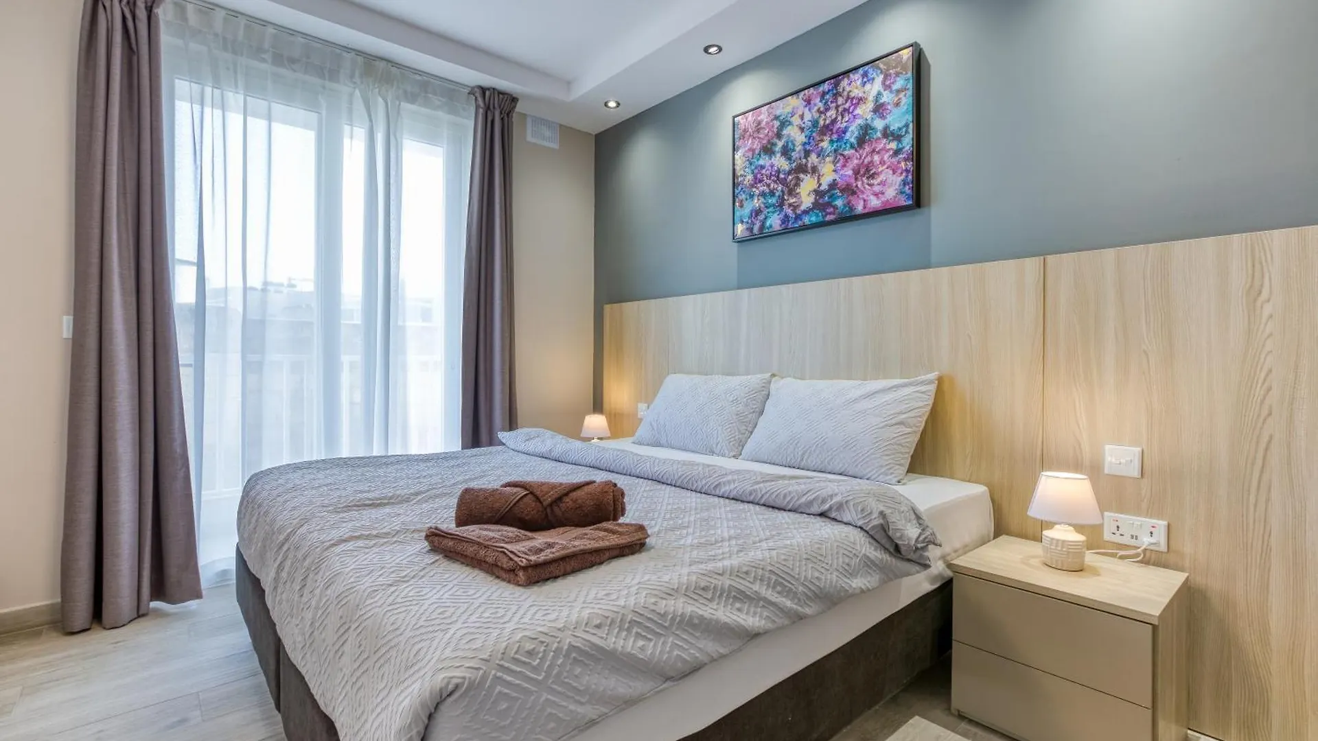 Stylish 3Br Luxury Apartment In Sliema-14