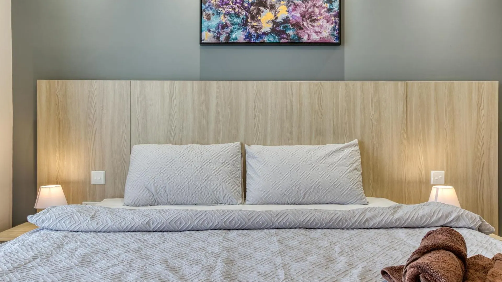 Stylish 3Br Luxury Apartment In Sliema-14