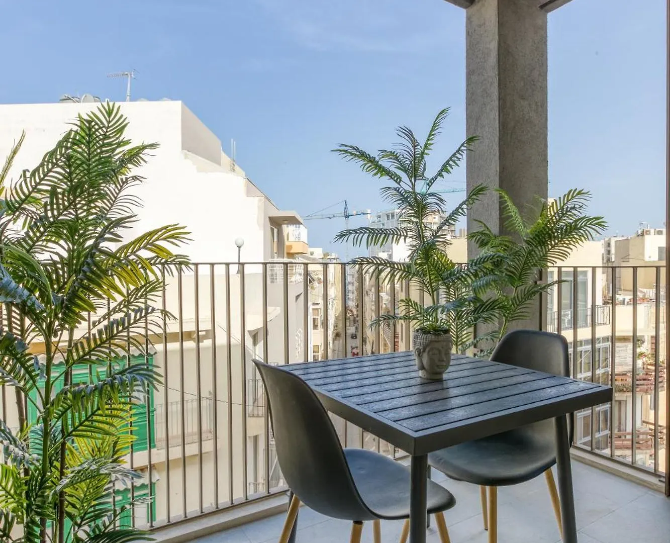 Stylish 3Br Luxury Apartment In Sliema-14
